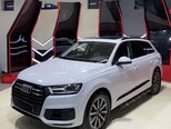 Audi Q7-1