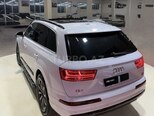 Audi Q7-6