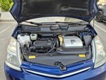 Toyota Prius-12