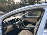 Hyundai Sonata-16