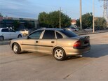 Opel Vectra-14