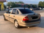 Opel Vectra-13