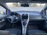 Toyota Auris-3