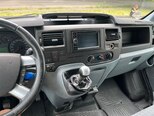Ford Transit-12