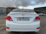 Hyundai Accent-6