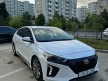 Hyundai IONIQ-13