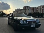 Mercedes E 320-4