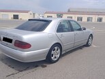 Mercedes E 220-4