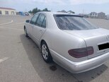 Mercedes E 220-8