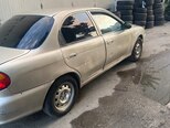 Kia Sephia-4