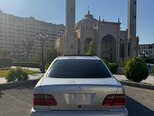 Mercedes E 240-8