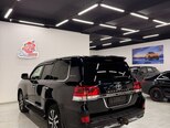 Toyota Land Cruiser-7