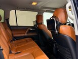 Toyota Land Cruiser-10