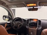 Toyota Land Cruiser-3
