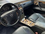 Mercedes E 240-4