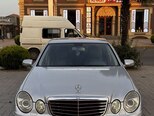 Mercedes E 220-1