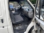 Ford Transit-12