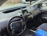 Toyota Prius-6