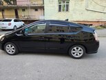 Toyota Prius-11