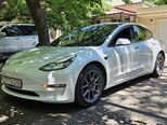 Tesla Model 3-3