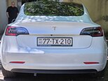 Tesla Model 3-6