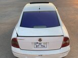 Volkswagen Passat-5