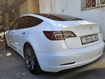 Tesla Model 3-4