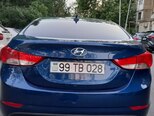 Hyundai Elantra-2