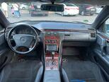 Mercedes E 240-13