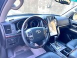 Toyota Land Cruiser-9