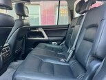 Toyota Land Cruiser-14