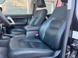 Toyota Land Cruiser-13