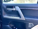 Toyota Land Cruiser-15