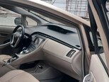 Toyota Prius-14
