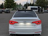 Hyundai Sonata-11