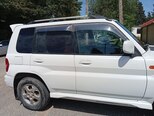 Mitsubishi Pajero io-8