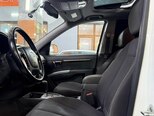 Hyundai Santa Fe-12