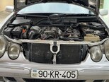 Mercedes E 220-12