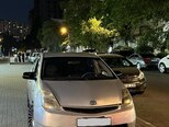 Toyota Prius-4