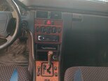 Mercedes E 230-5