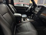 Mitsubishi Pajero-12