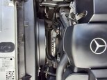 Mercedes E 240-12