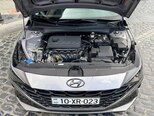 Hyundai Elantra-11