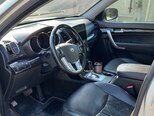 Kia Sorento-9