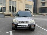Toyota RAV4-1