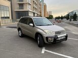 Toyota RAV4-3