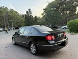 Volkswagen Passat-2