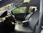 Volkswagen Passat-11