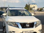 Nissan Pathfinder-2