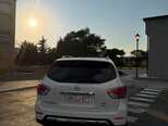 Nissan Pathfinder-17